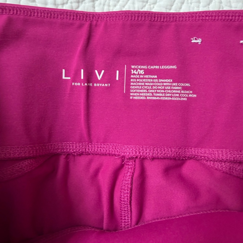 LIVI Lane Bryant wicking capri legging - Picture 3 of 3